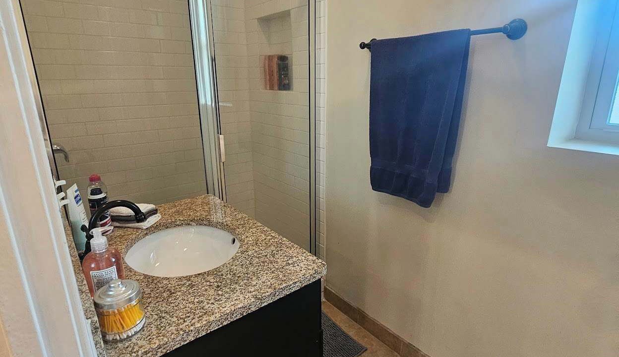 Photo of Bathroom in Sheridan Park