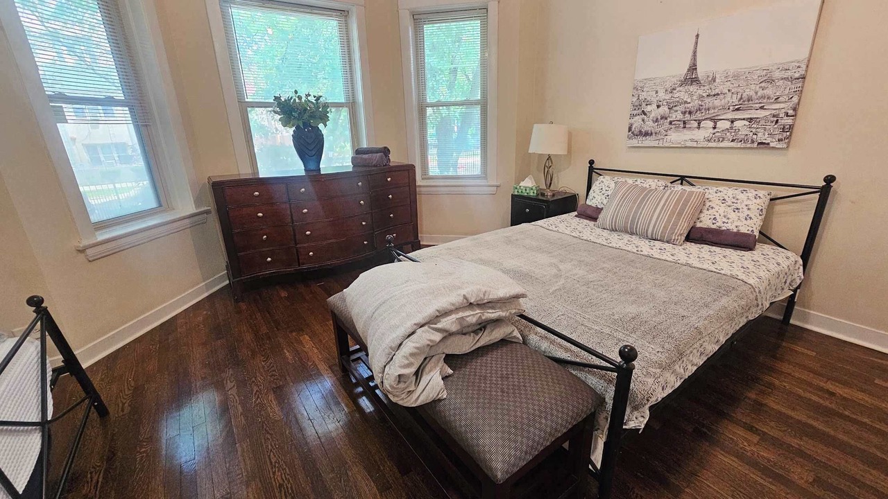 Photo of Bedroom in Sheridan Park