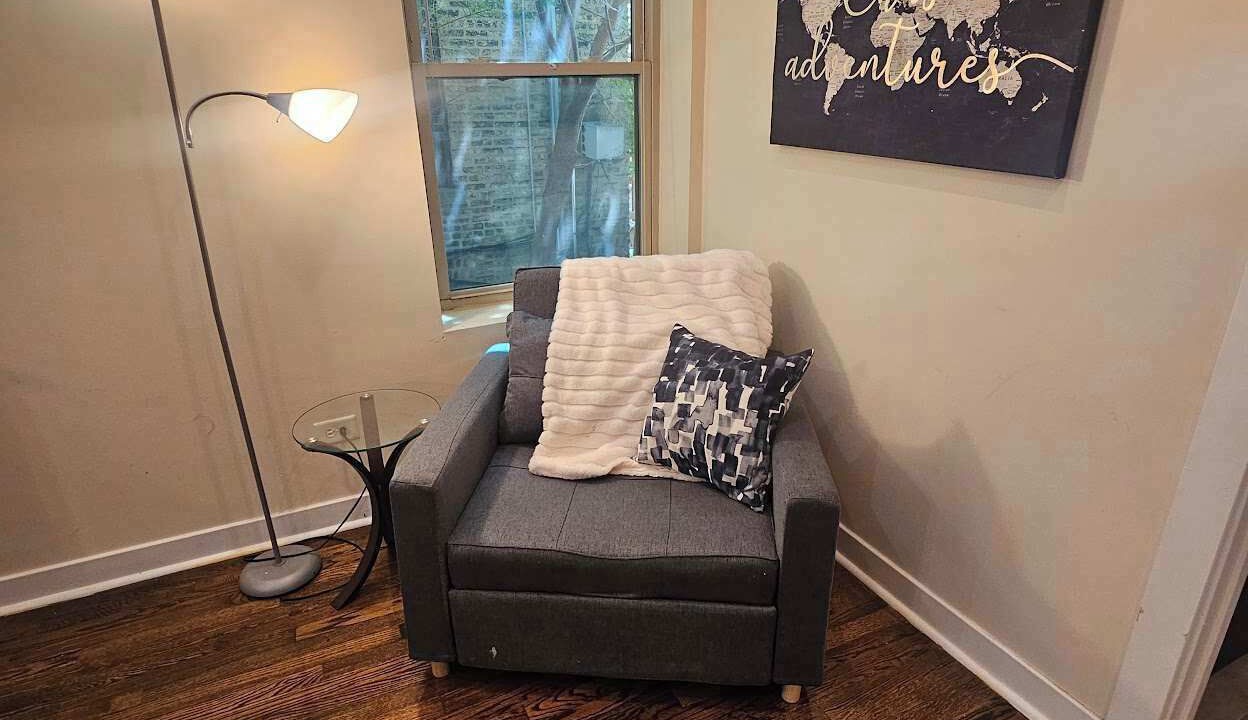 Photo of Livingroom in Sheridan Park