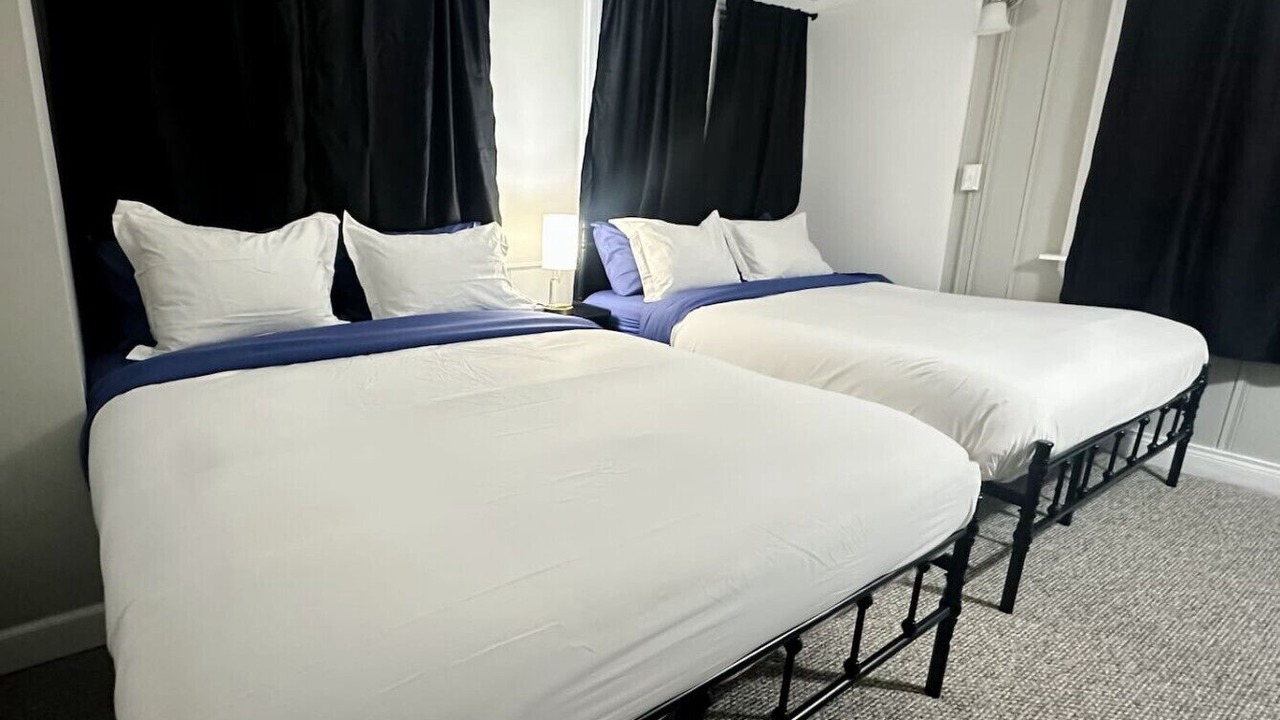 Photo of Bedroom in Forest Park
