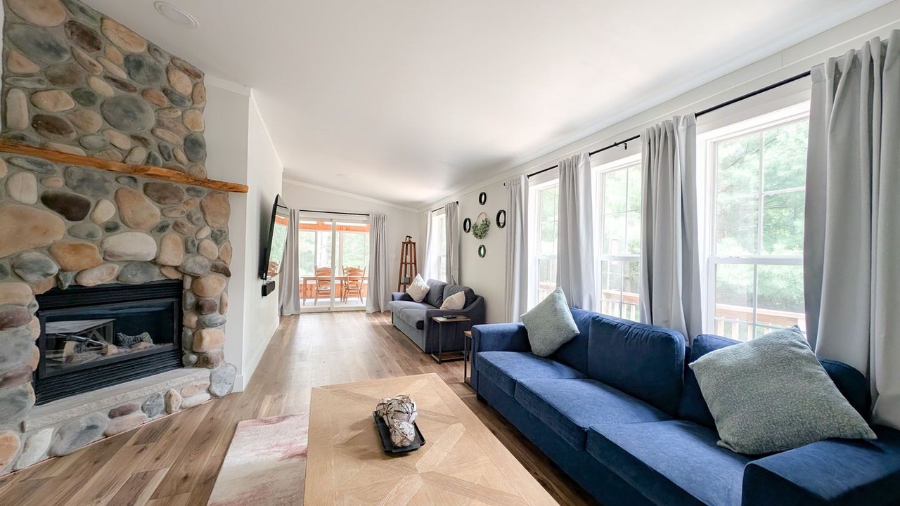 Photo of Livingroom in Wisconsin Dells