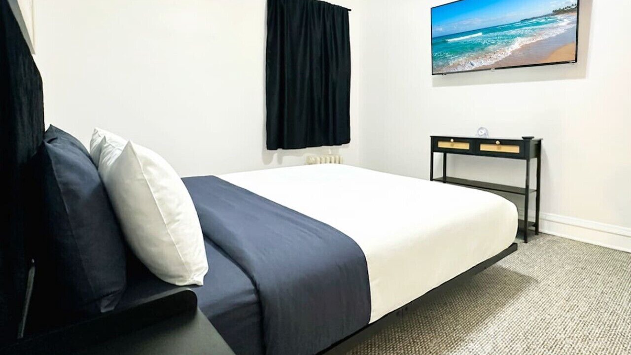 Photo of Bedroom in Oak Park