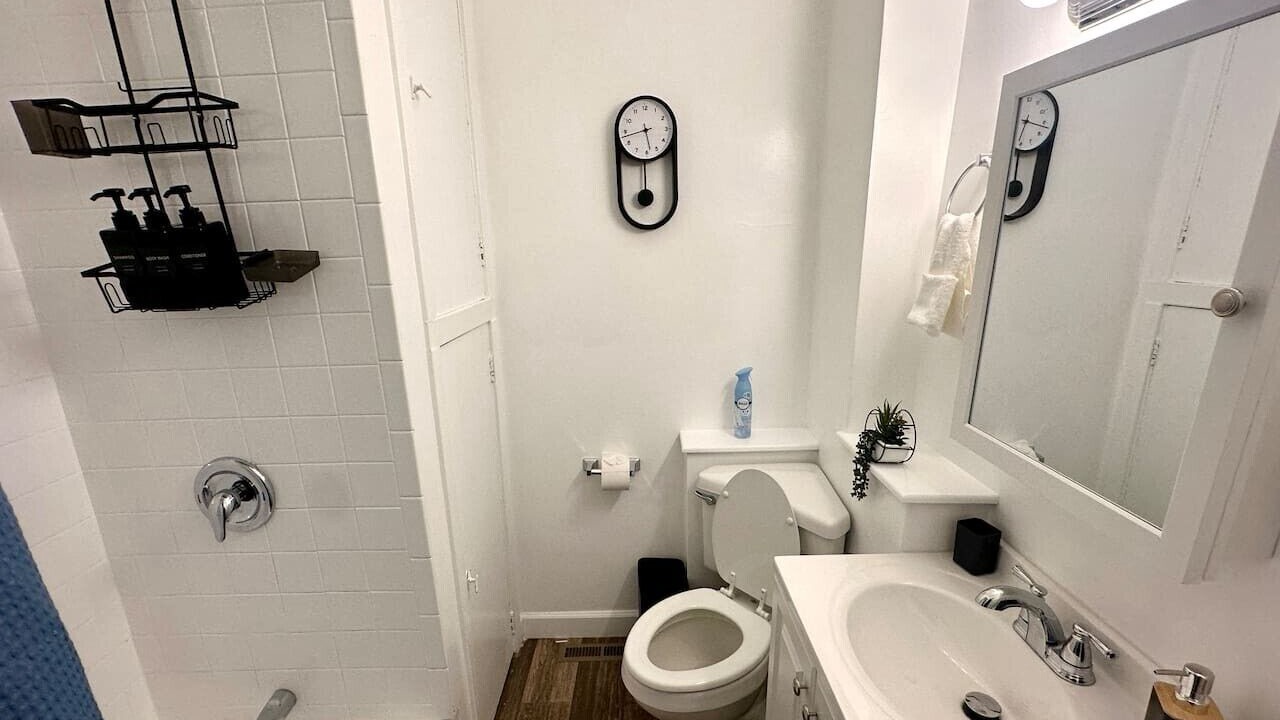 Photo of Bathroom in Forest Park