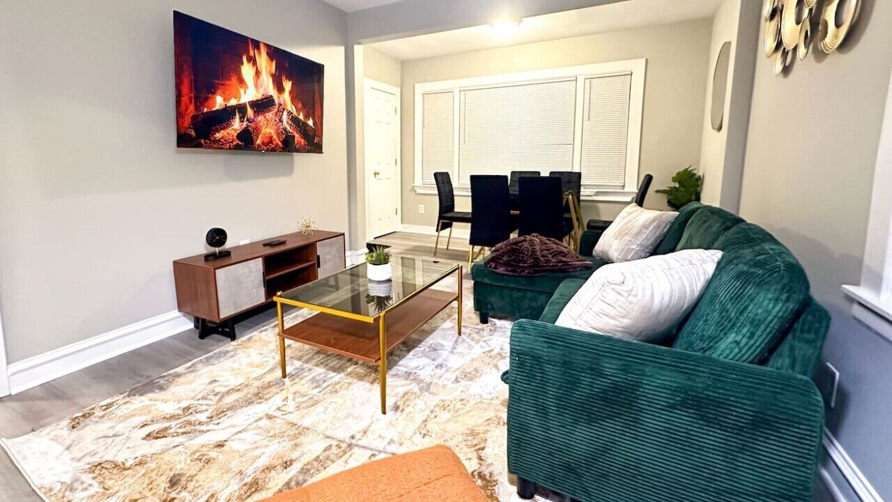 Photo of Livingroom in Forest Park