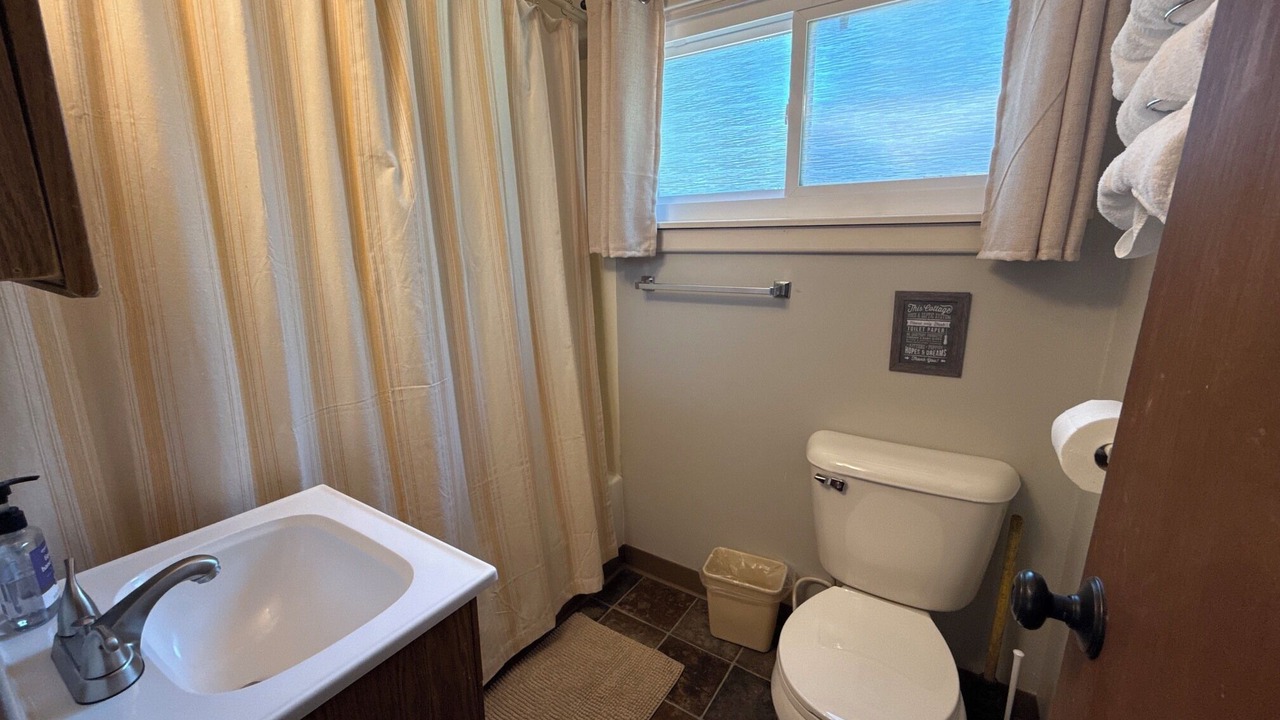Photo of Bathroom in Ontonagon
