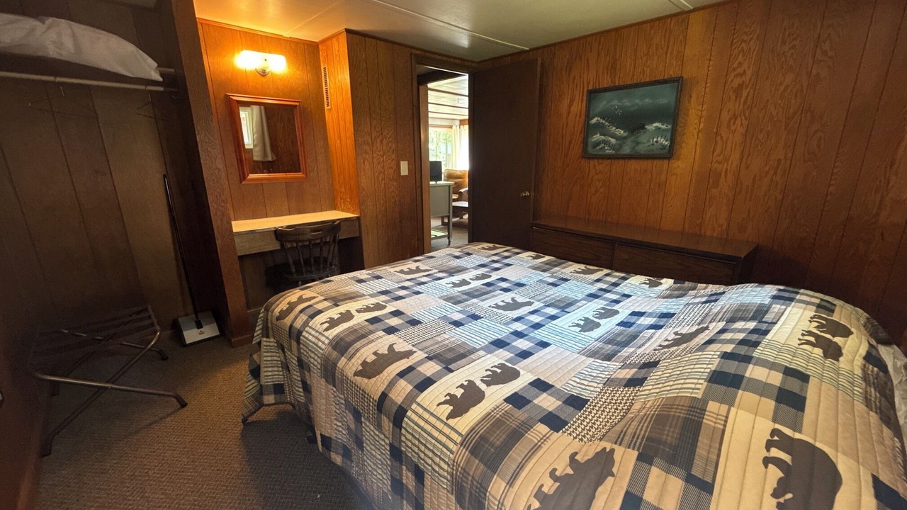 Photo of Bedroom in Ontonagon