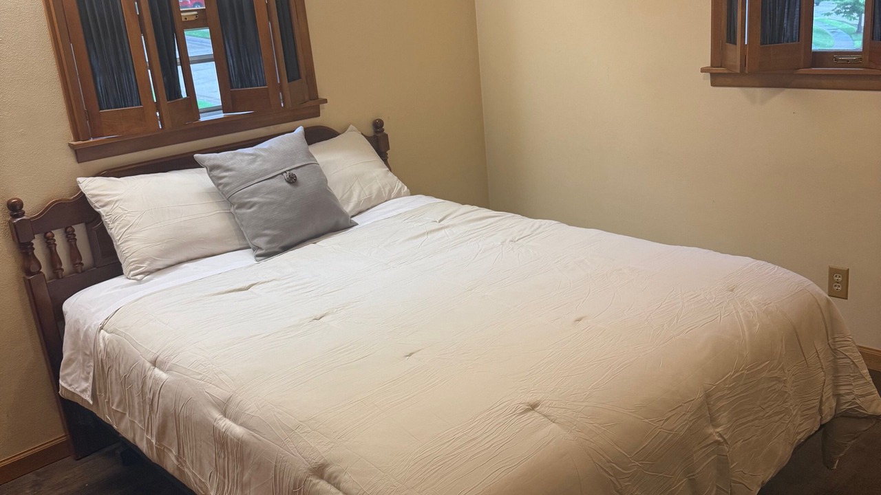 Photo of Bedroom in Dubuque