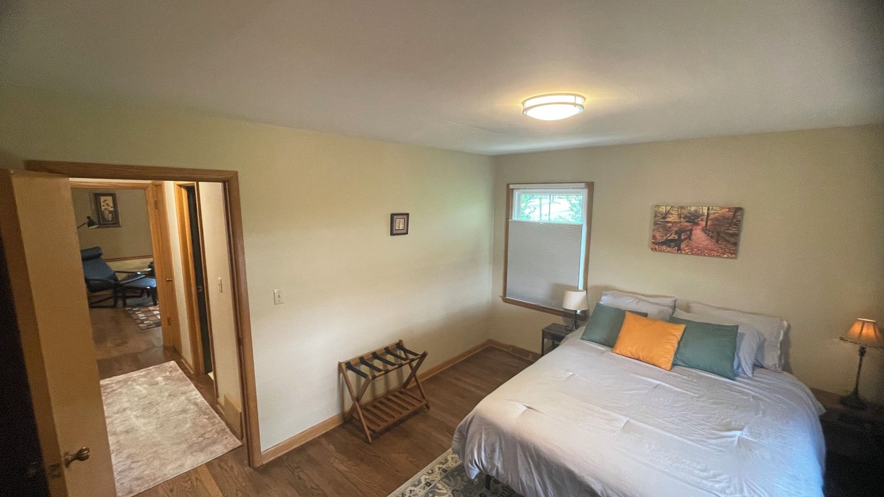 Photo of Bedroom in Shorewood