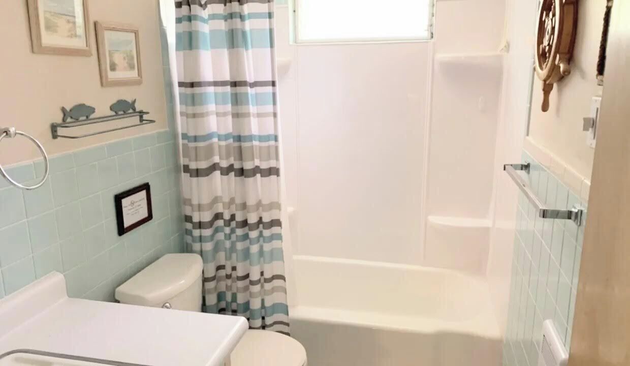 Photo of Bathroom in Wahpeton