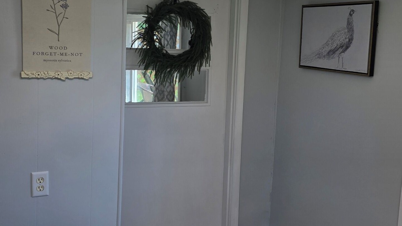 Photo of Bedroom in Frontier