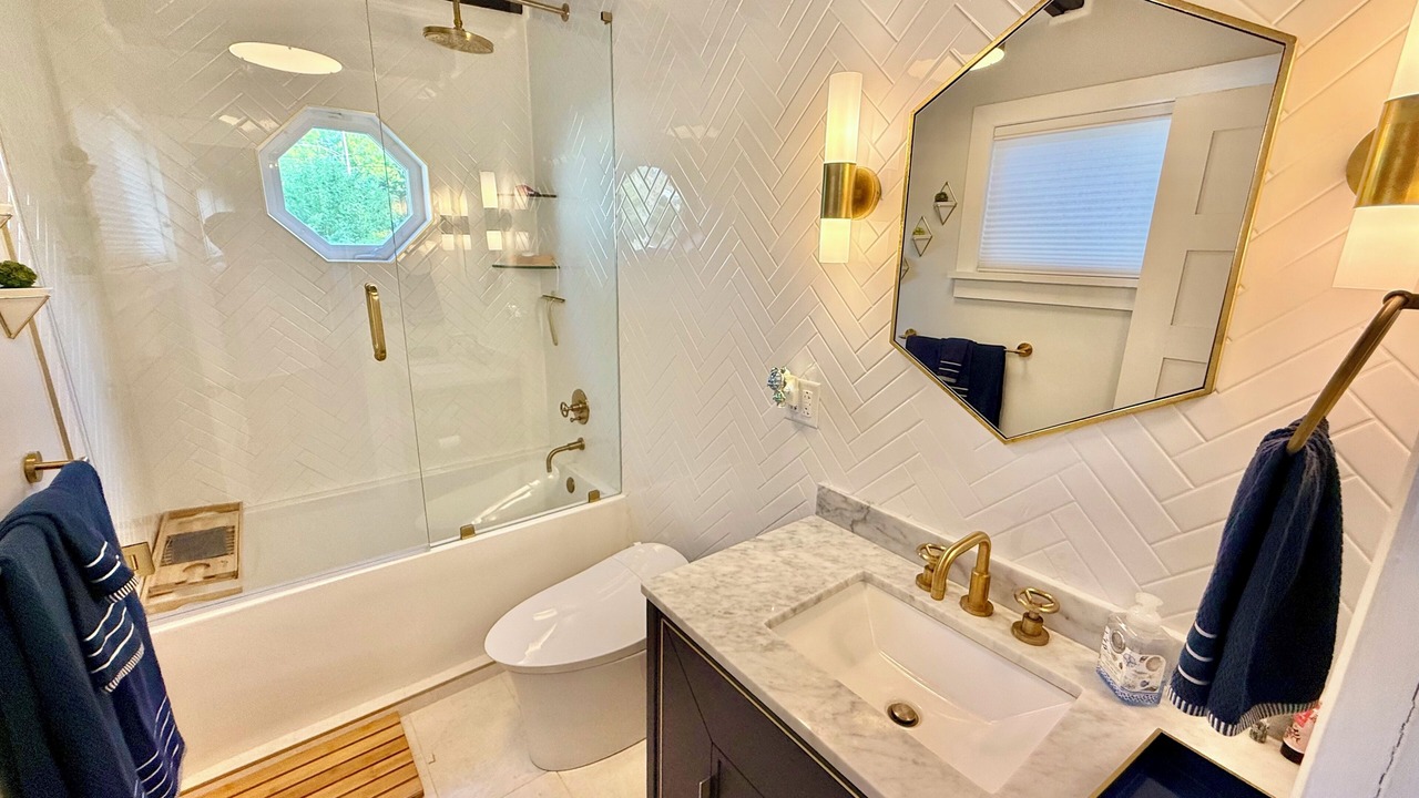 Photo of Bathroom in Ingleside