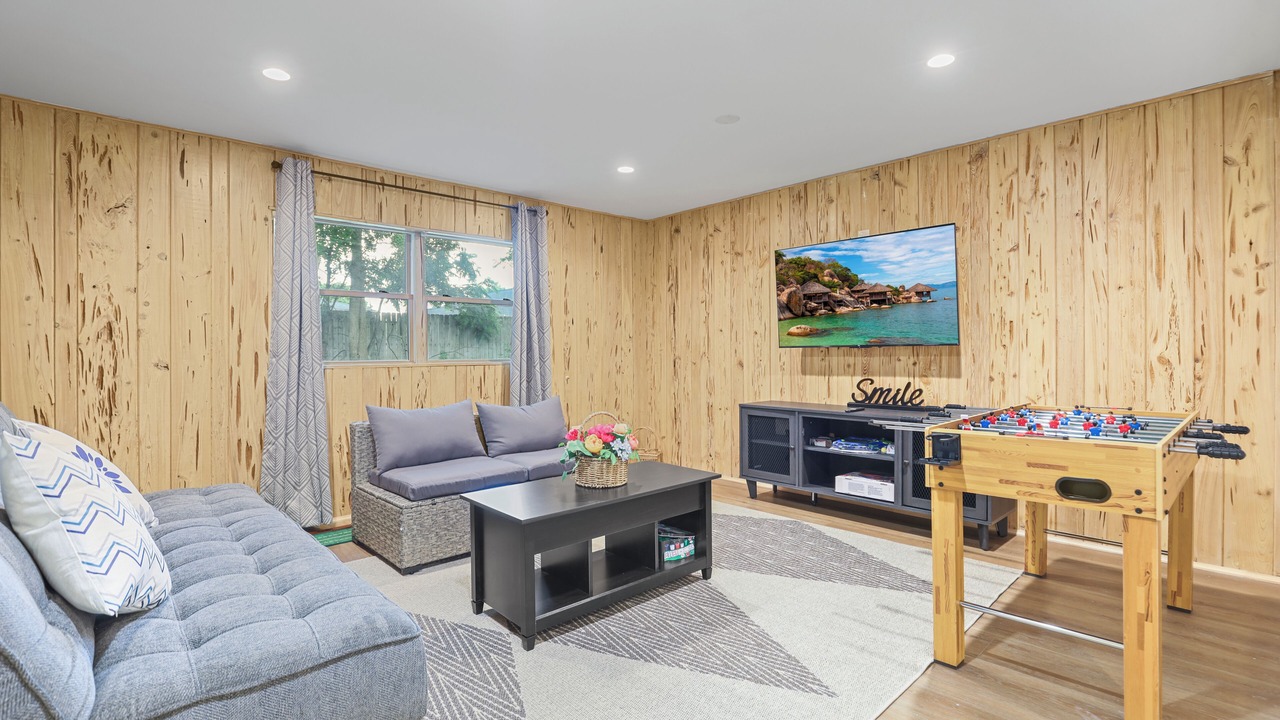 Photo of Livingroom in Darien