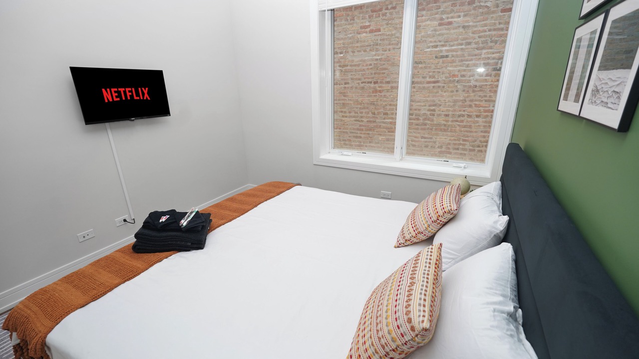 Photo of Bedroom in Near West Side