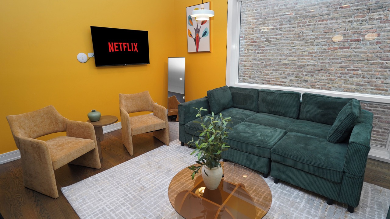 Photo of Livingroom in Near West Side