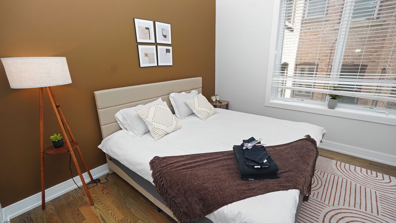 Photo of Bedroom in Near West Side