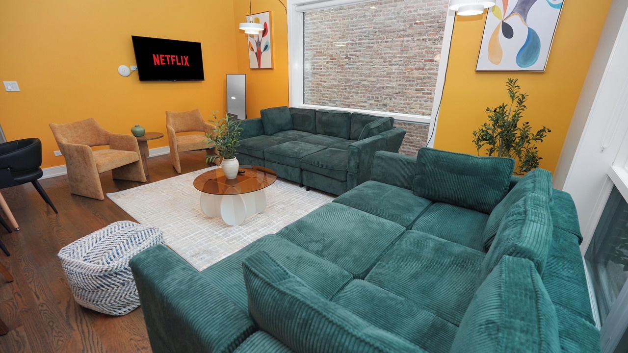 Photo of Livingroom in Near West Side