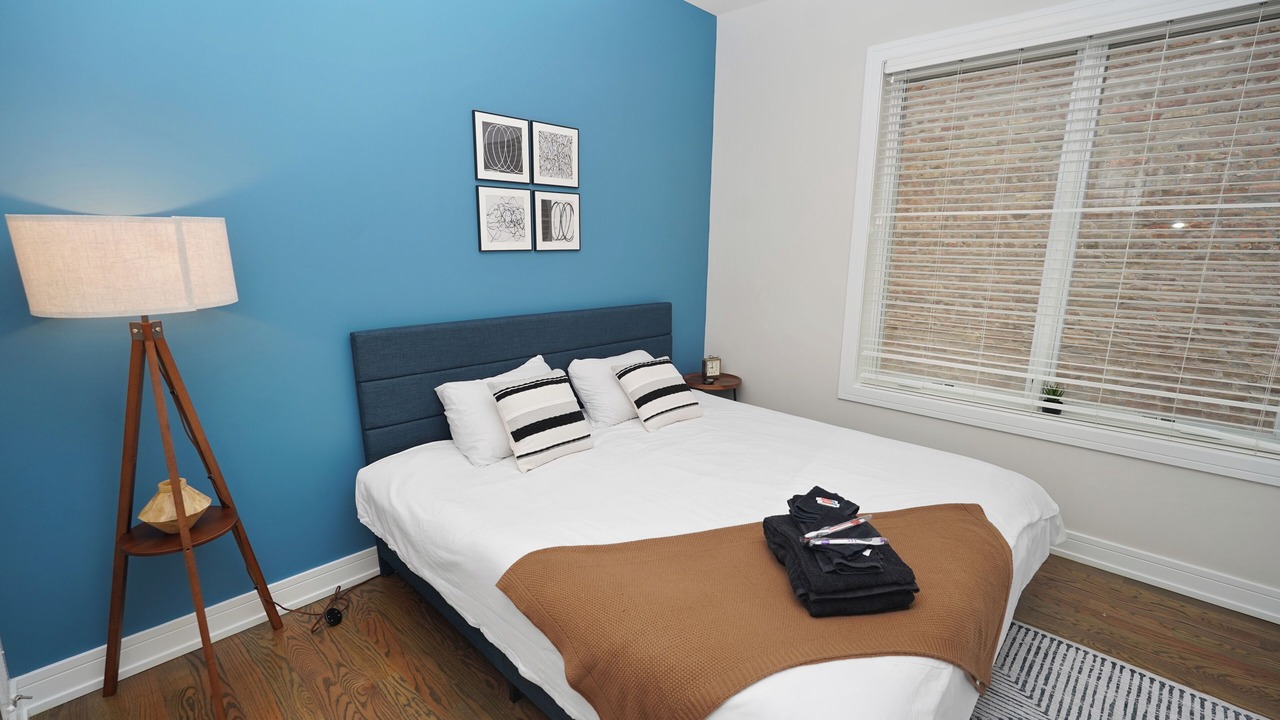 Photo of Bedroom in Near West Side