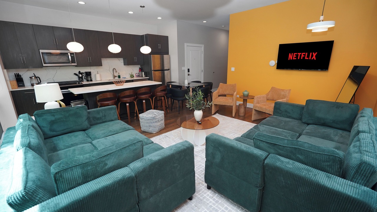 Photo of Livingroom in Near West Side