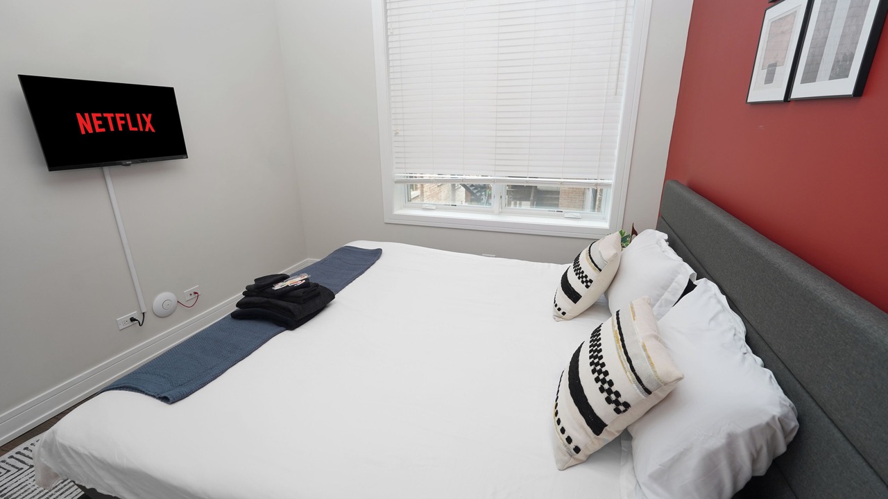 Photo of Bedroom in Near West Side