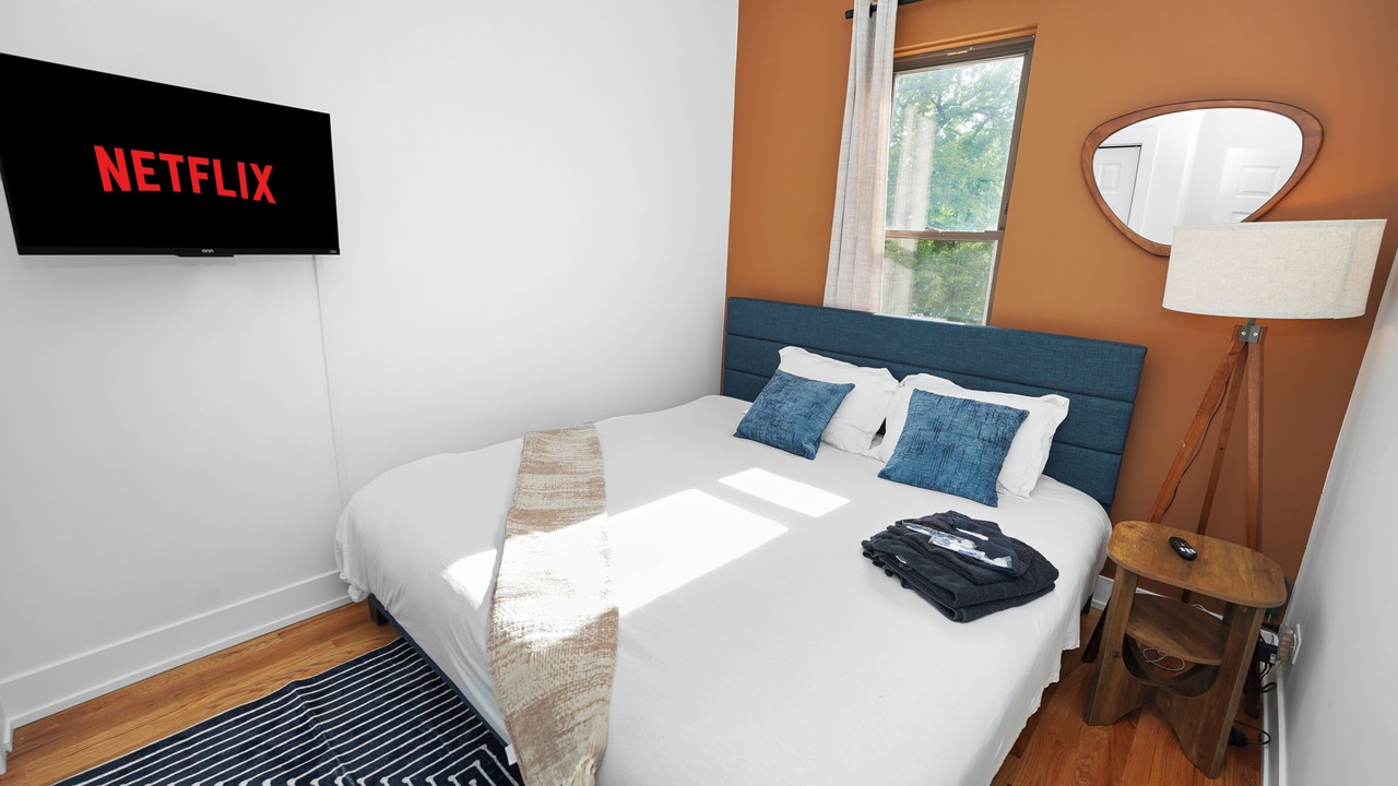 Photo of Bedroom in West Town