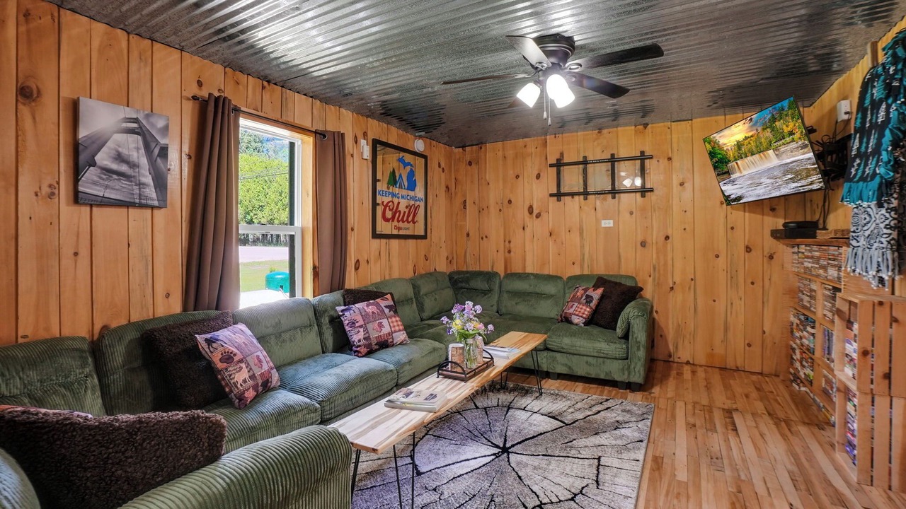 Photo of Bedroom in Trout Lake