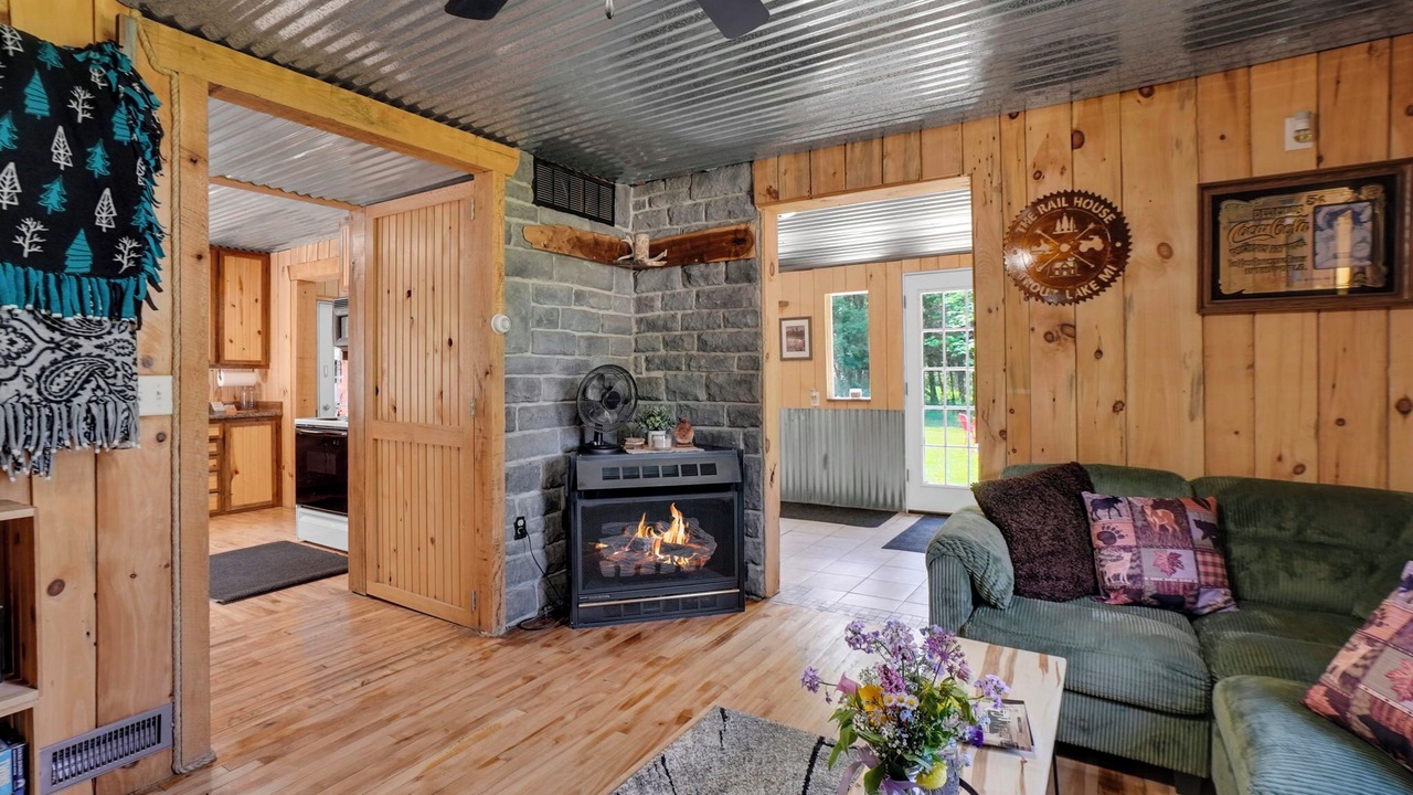 Photo of Bedroom in Trout Lake