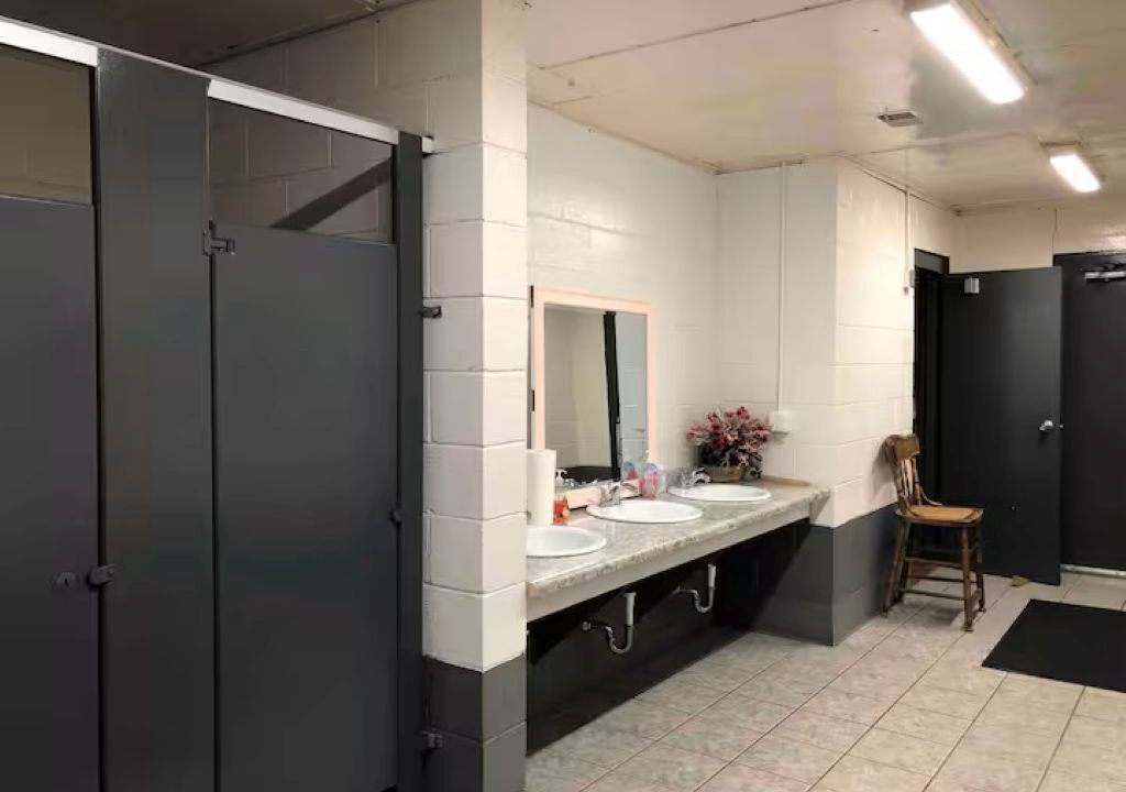 Photo of Bathroom in Irons