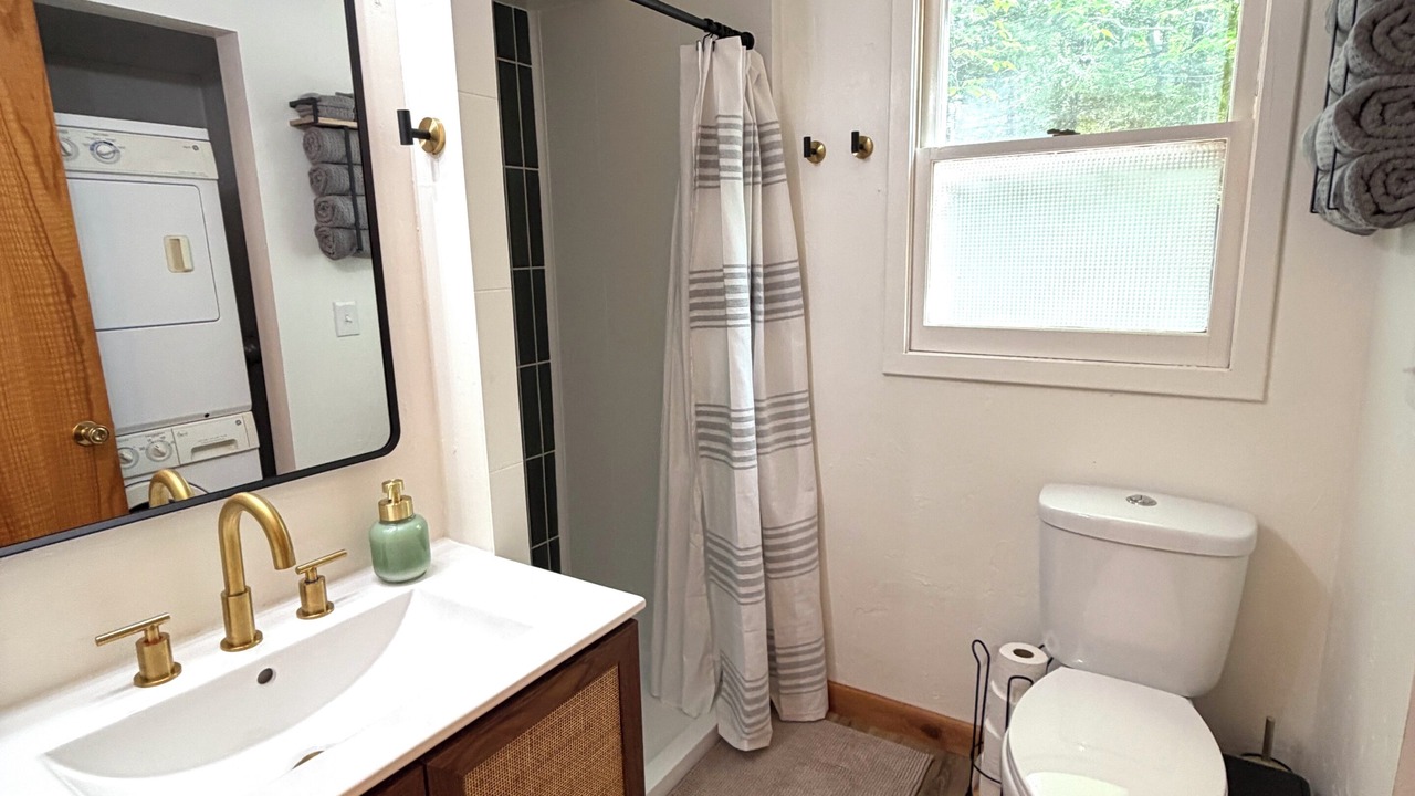 Photo of Bathroom in Gills Rock