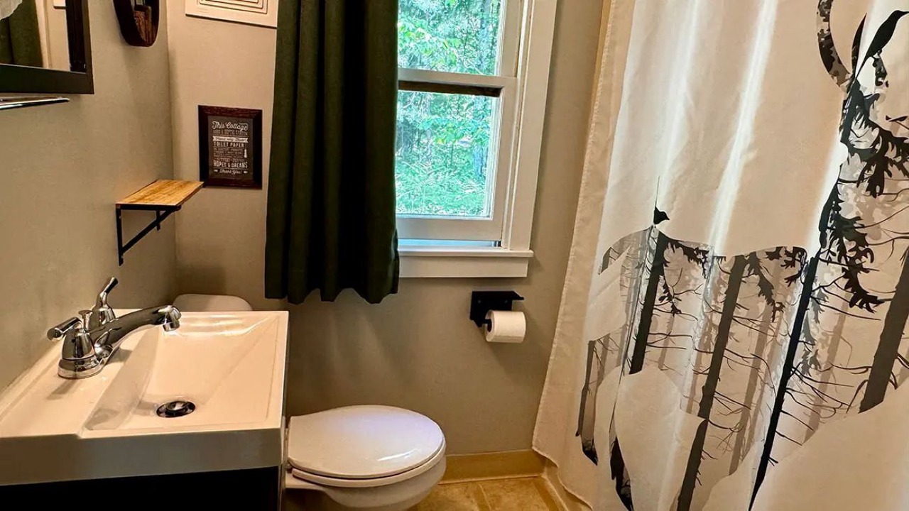 Photo of Bathroom in Ontonagon