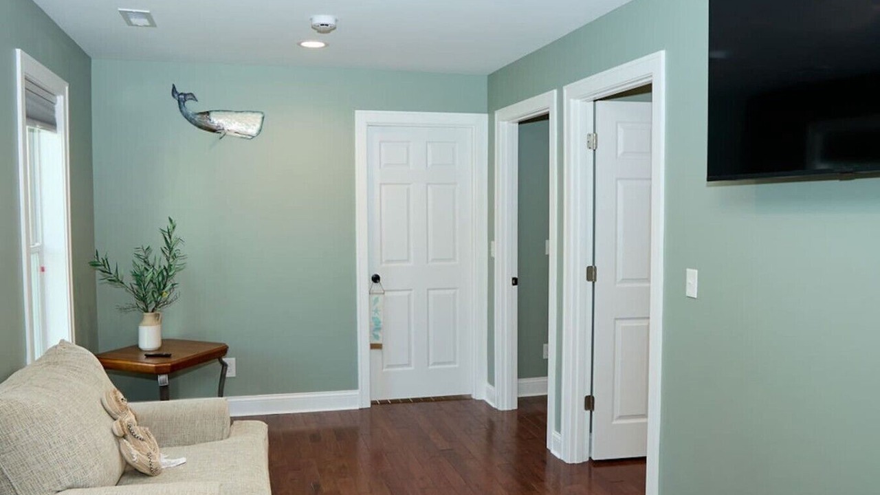Photo of Livingroom in Village of Bloomfield
