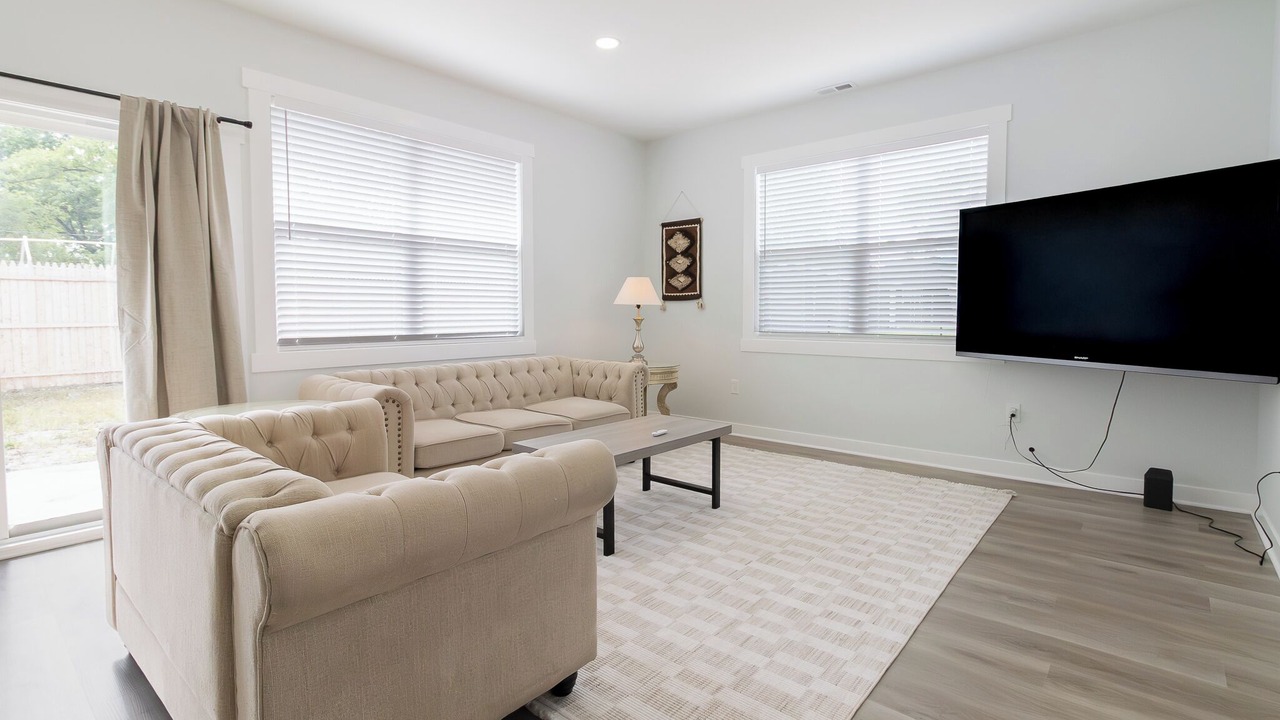 Photo of Livingroom in Gary