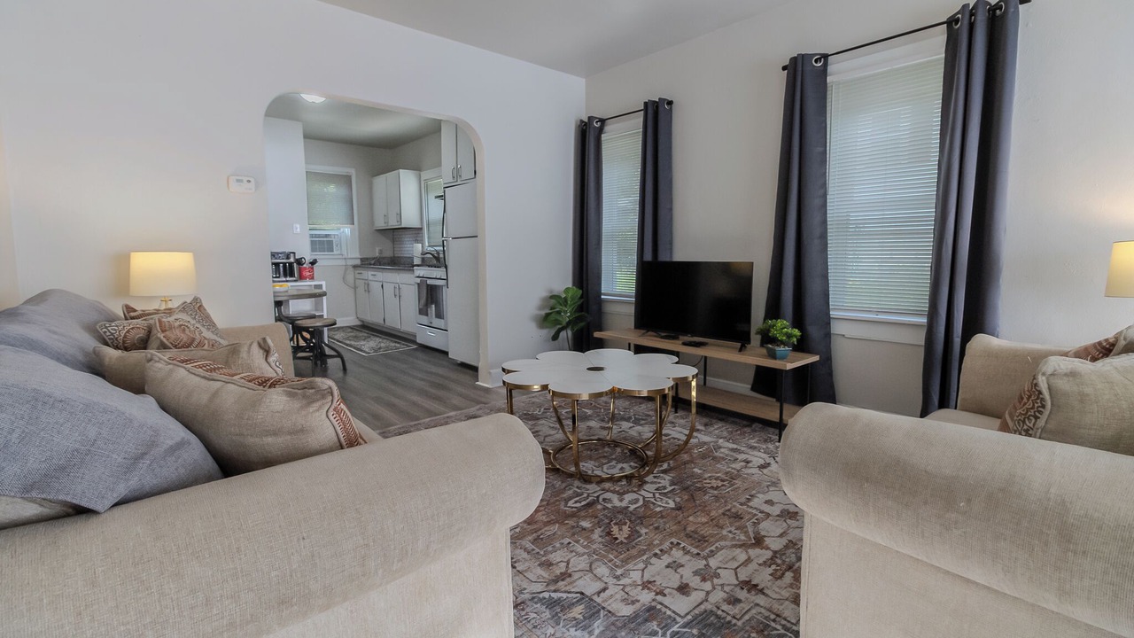 Photo of Livingroom in Gary