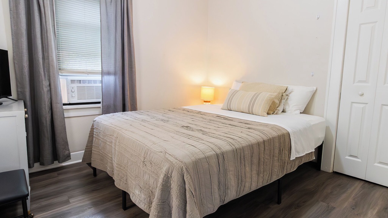 Photo of Bedroom in Gary