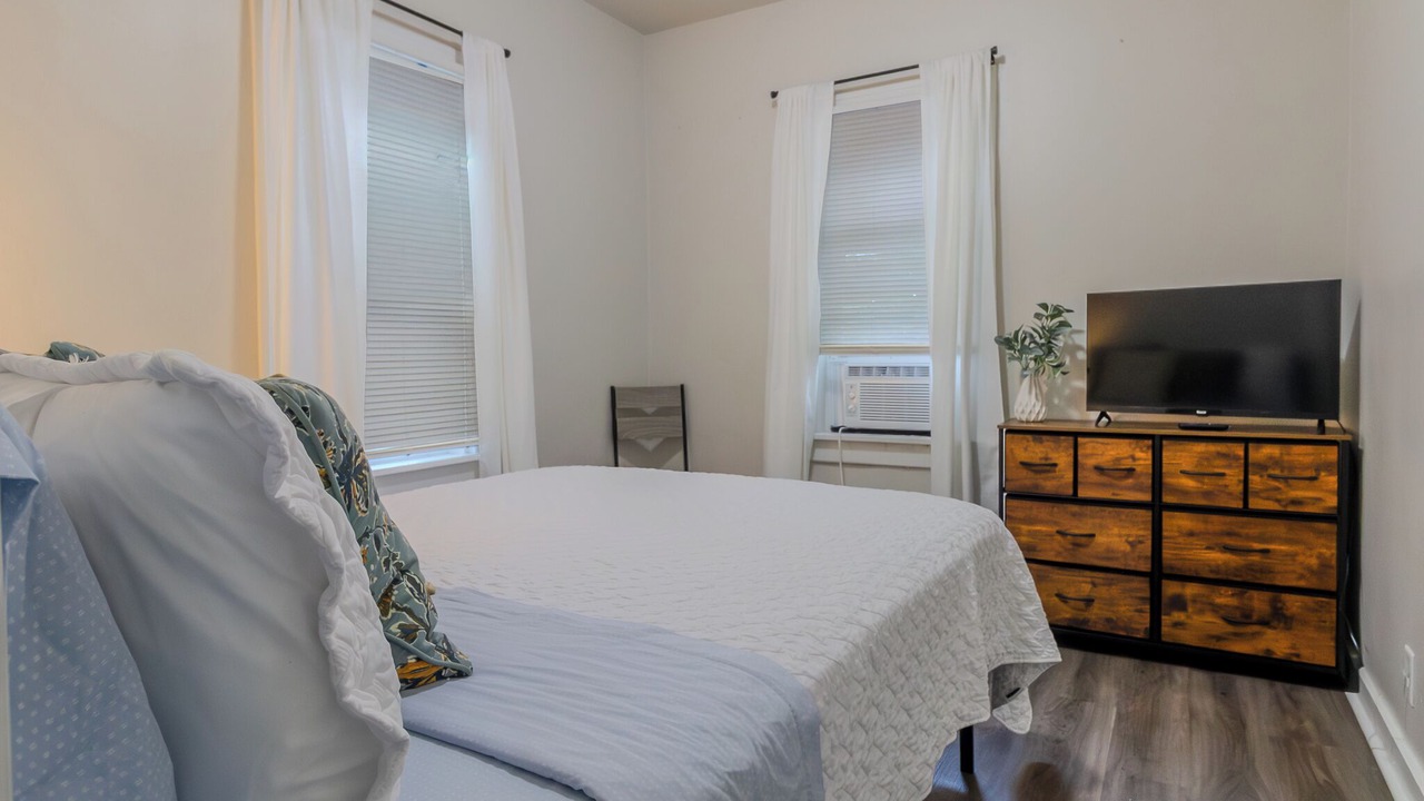 Photo of Bedroom in Gary