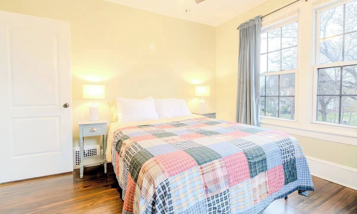 Photo of Bedroom in Gary