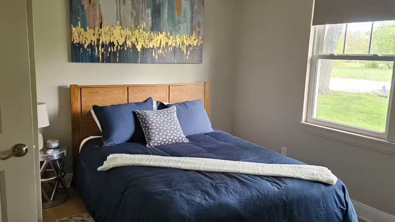 Photo of Bedroom in Burns Harbor