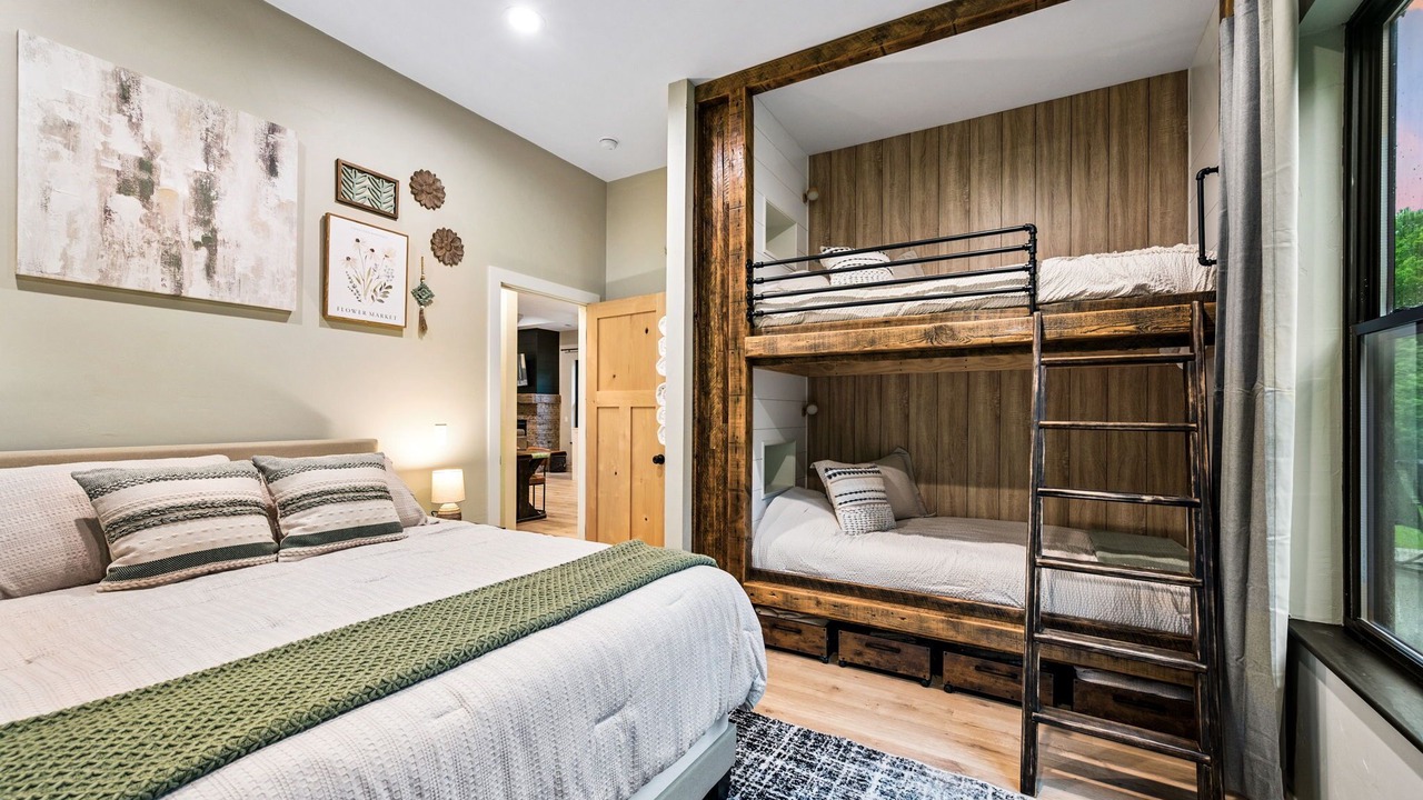 Photo of Bedroom in Ephraim