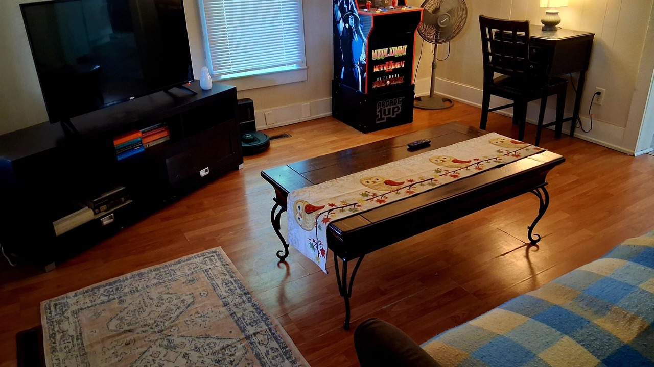 Photo of Livingroom in Whitehall