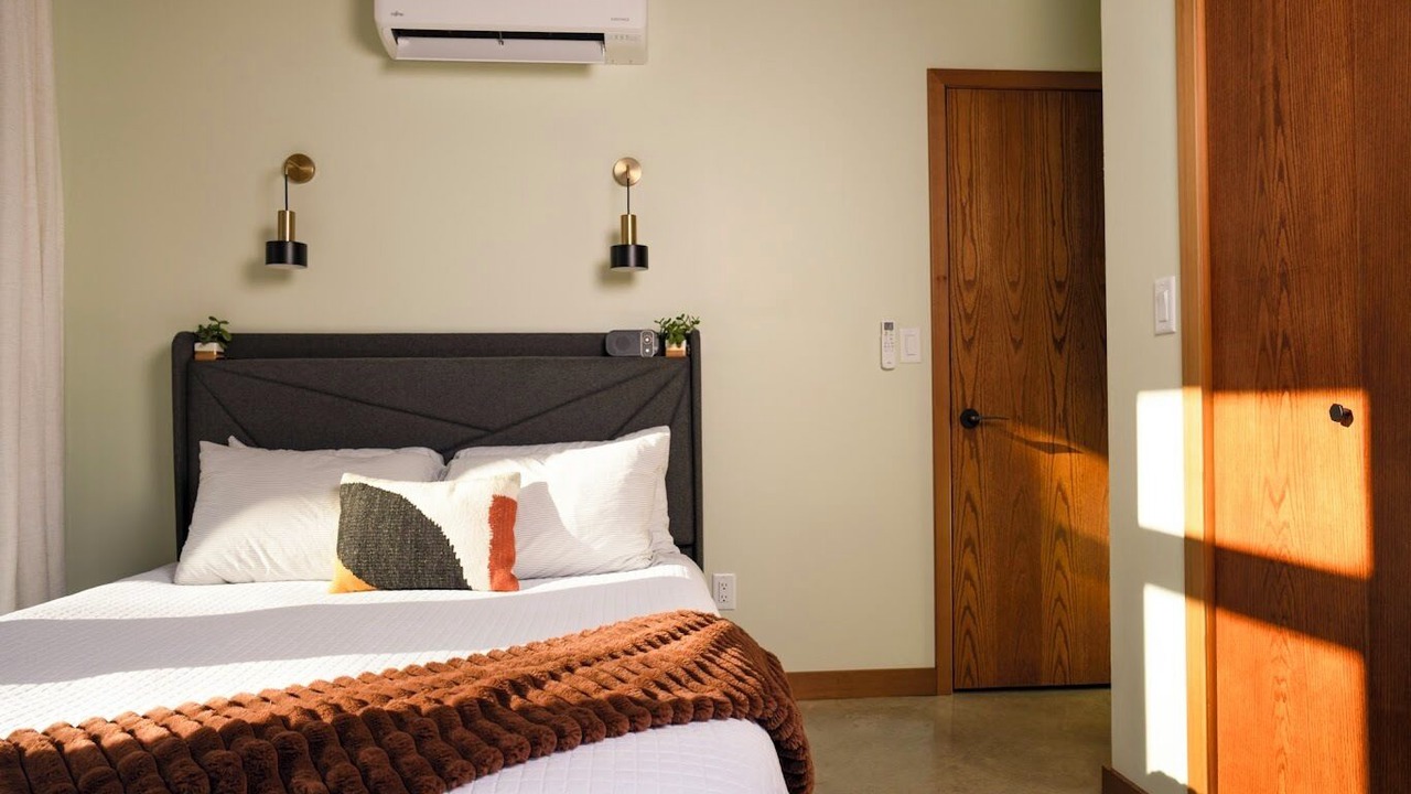 Photo of Bedroom in Guthrie County