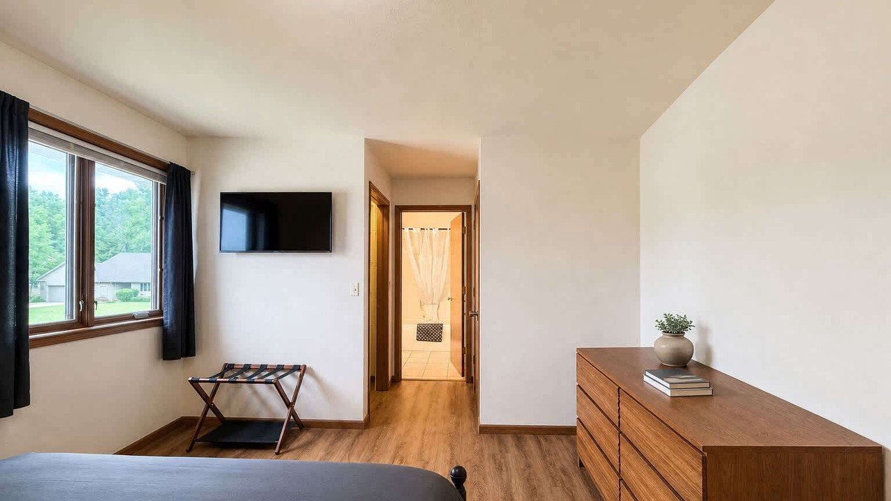 Photo of Bedroom in Neenah
