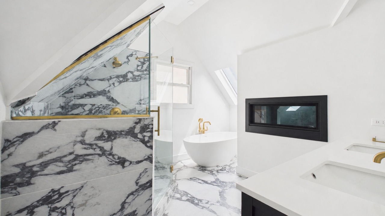 Photo of Bathroom in Woodlawn