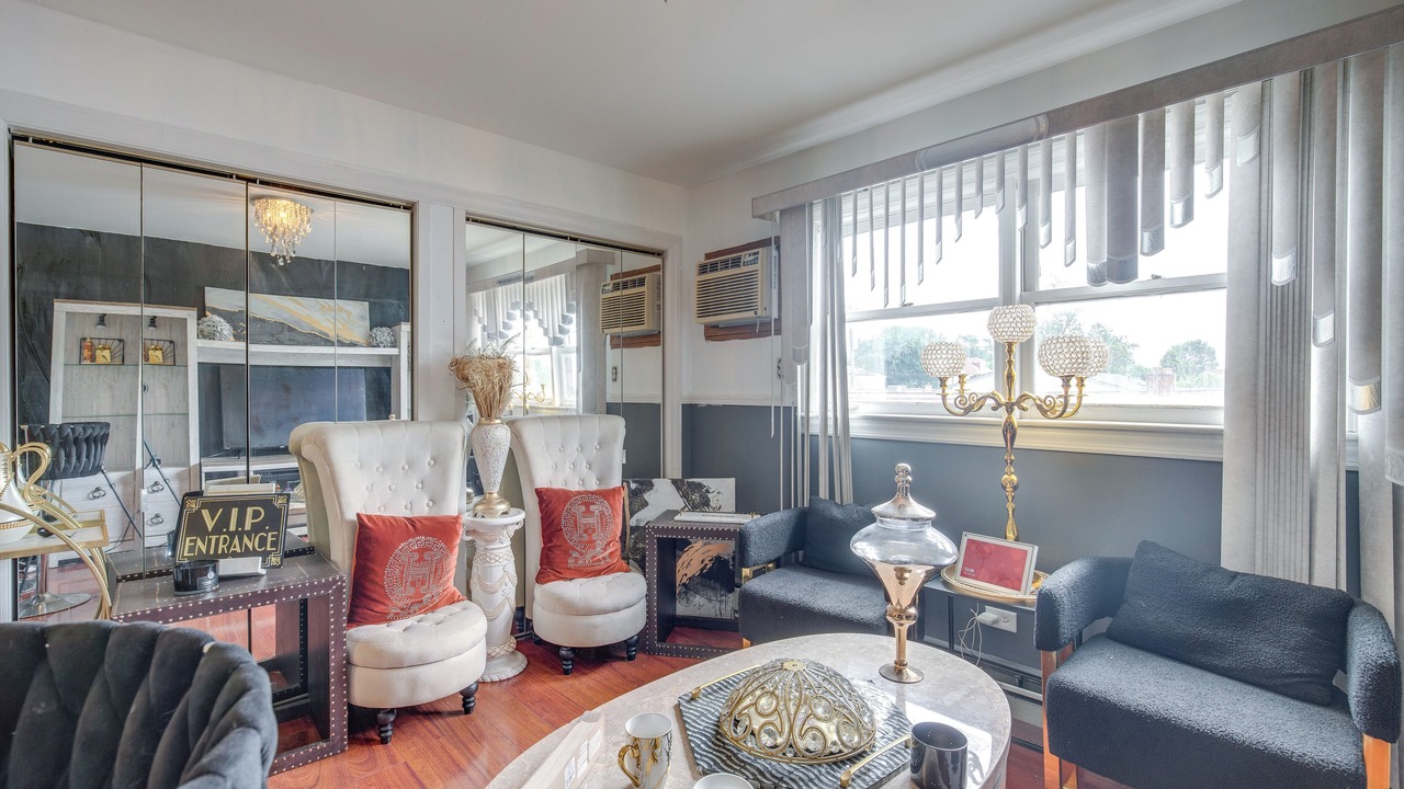 Photo of Livingroom in Forestview
