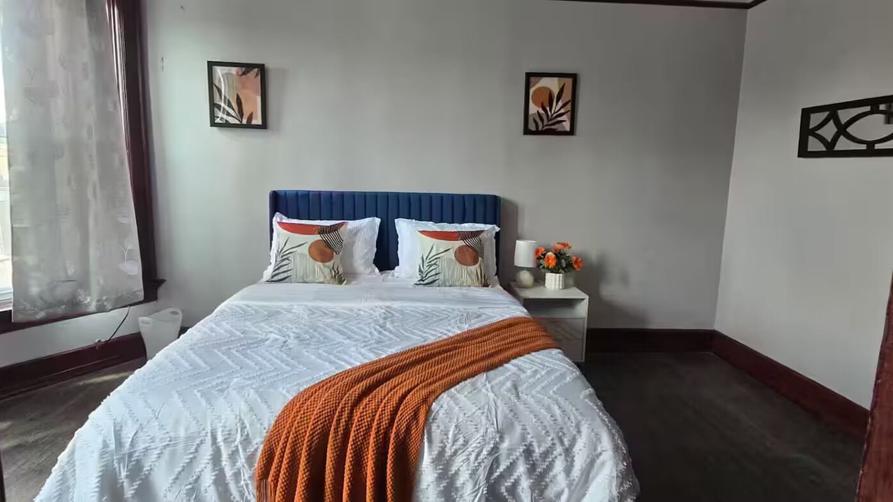 Photo of Bedroom in The Gap