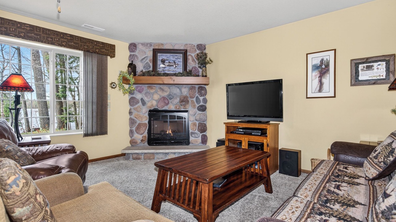 Photo of Livingroom in Eagle River