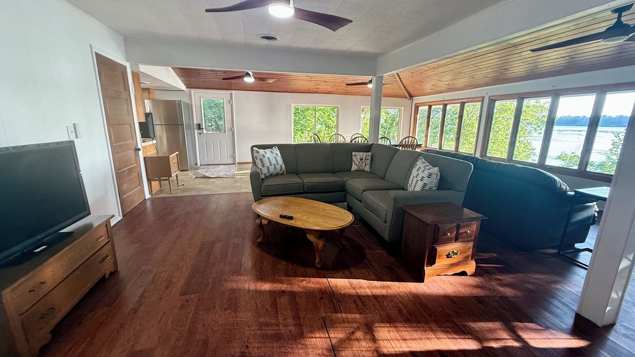 Photo of Livingroom in Hamilton