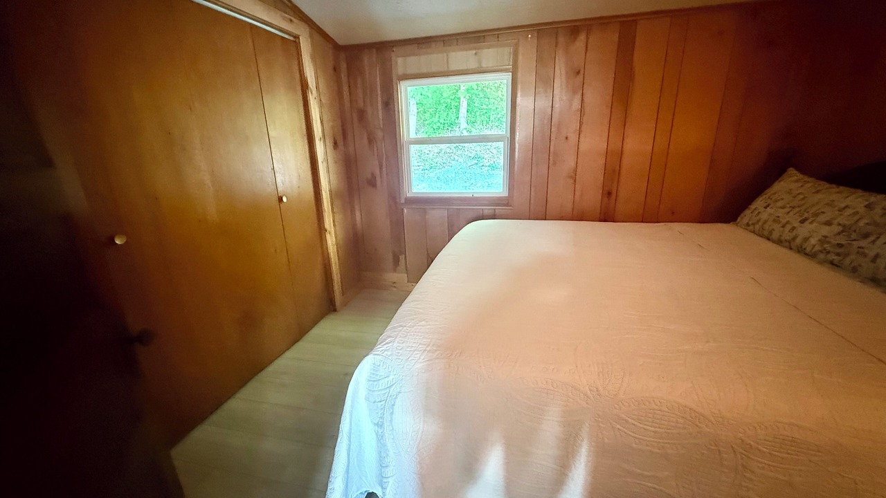 Photo of Bedroom in Hamilton