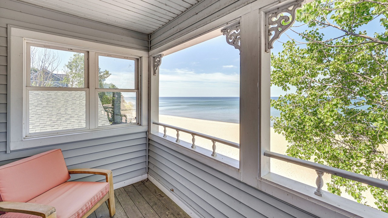 Photo of Patio Balcony in Macatawa