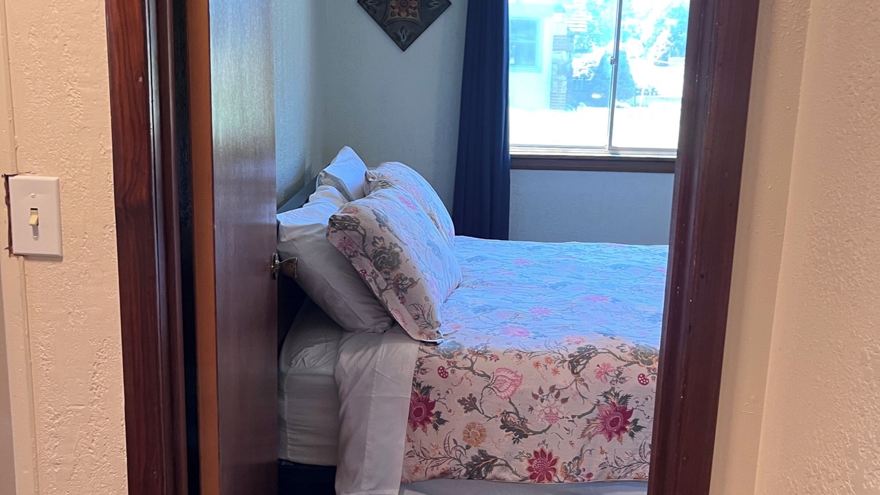 Photo of Bedroom in Gallatin