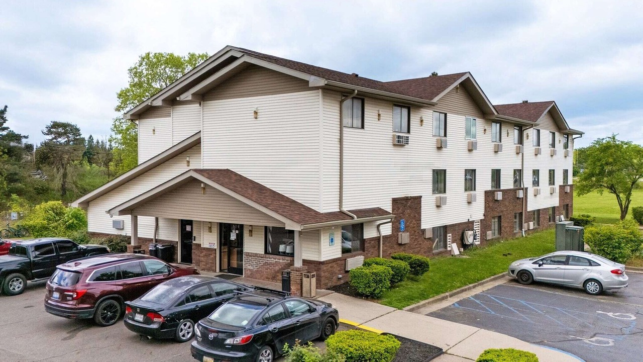 Photo of Outdoor in Lansing