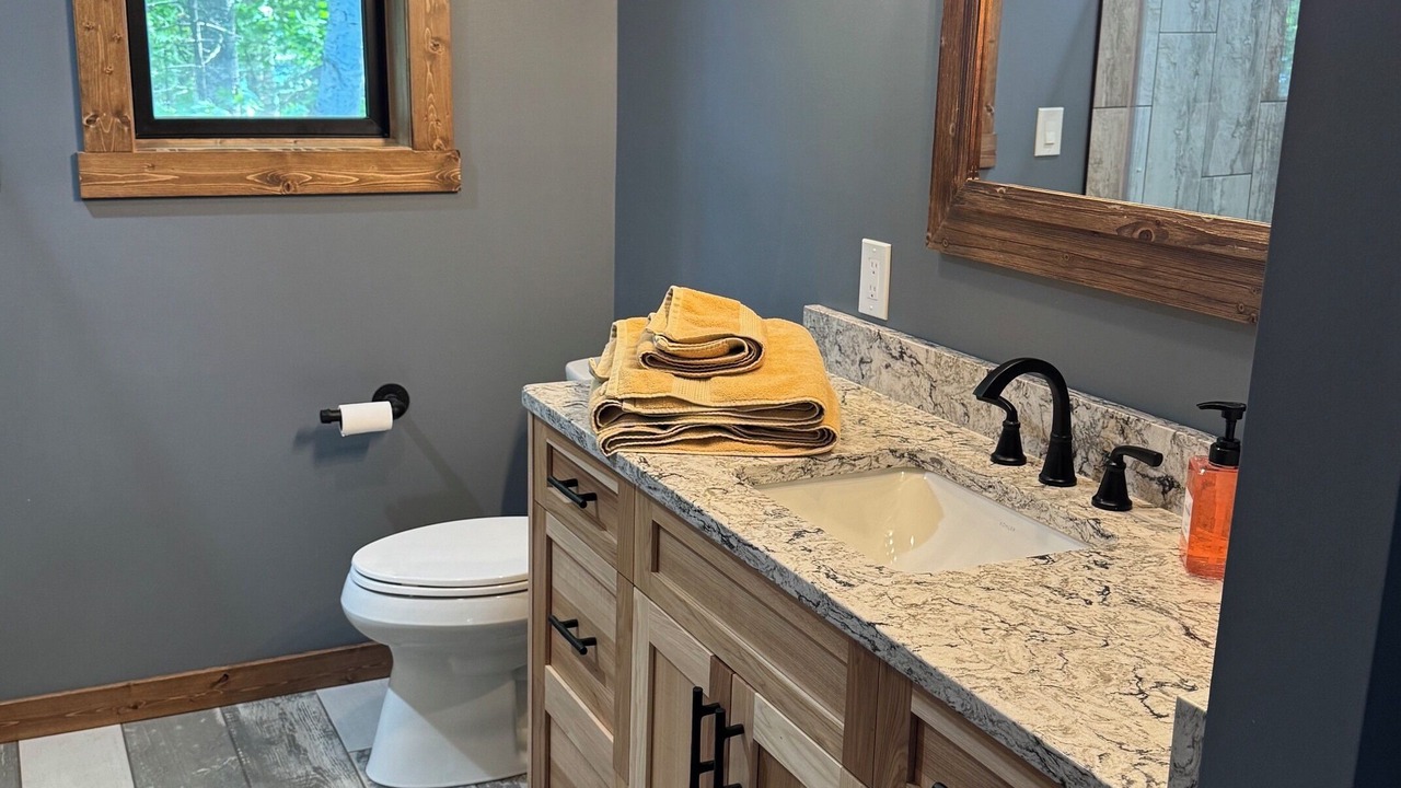 Photo of Bathroom in Lake Linden
